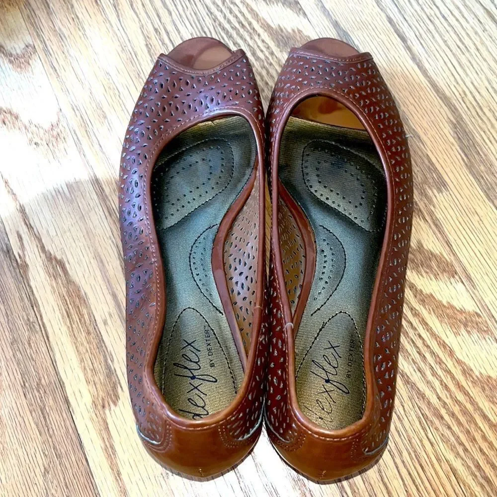 Dexter gently worn